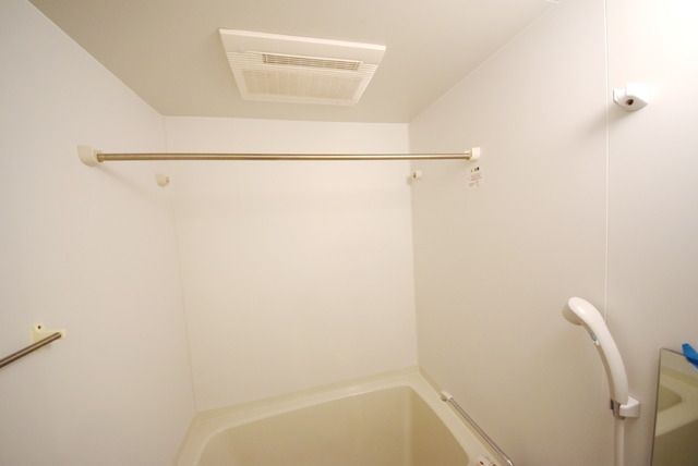 その他設備　★浴室の物干し竿です★