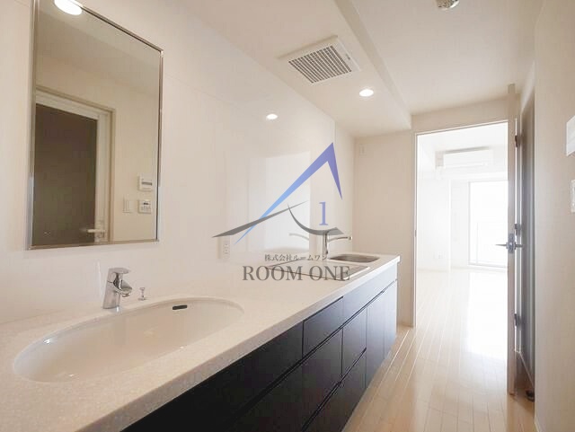 洗面設備　洗面台です。