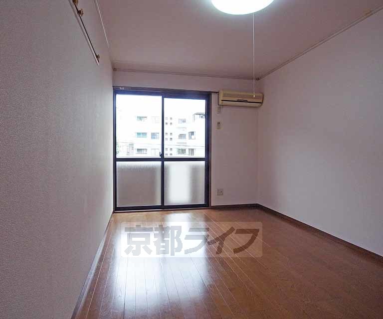 居室・リビング　綺麗なお部屋です。