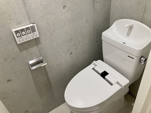 トイレ　トイレ