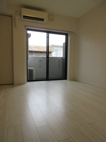 居室・リビング　きれいな洋室です