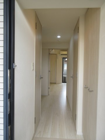 玄関　収納もある玄関です