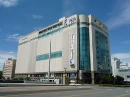 ショッピングセンター　エールエールA館（ショッピングセンター）まで596m