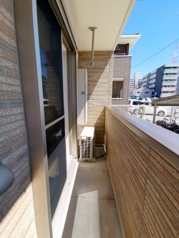 バルコニー　東向きで日当り良好