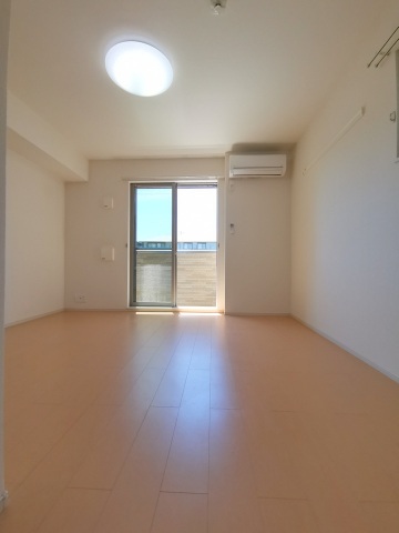 その他部屋・スペース　東向き2面彩光で明るい洋室