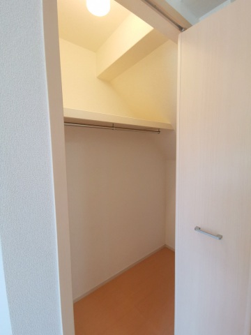 収納　ウォークインクローゼット