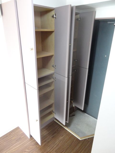 玄関　★シューズＢＯＸ★※他部屋参考画像