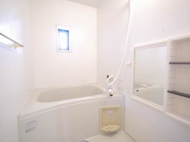 バス・シャワールーム　同物件別部屋イメージ