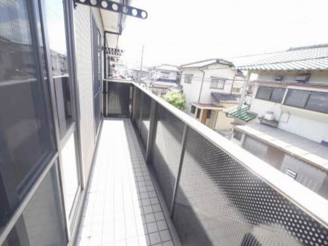 バルコニー　同物件別部屋イメージ