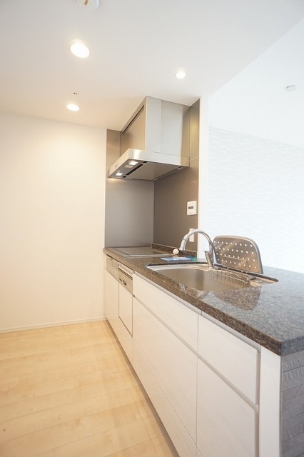 キッチン　約３．３畳のシステムキッチン※前回募集時の写真です