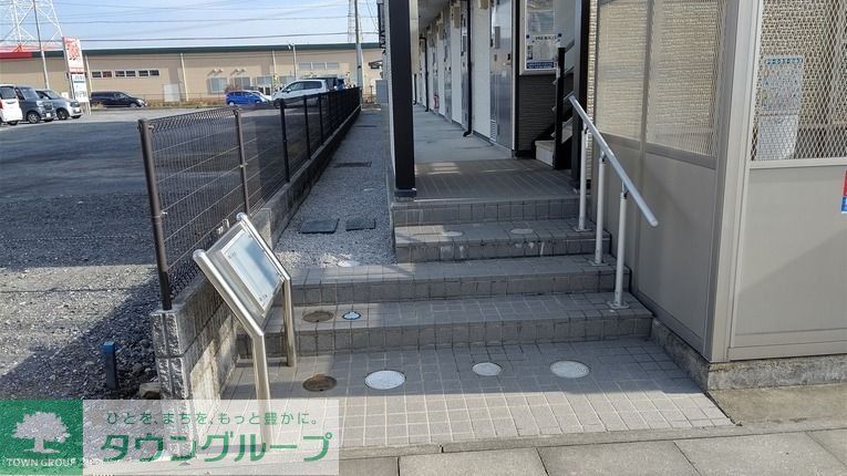 エントランス　庭