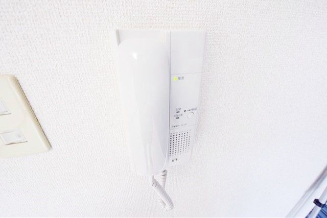 セキュリティ　★安心のインターホン完備★