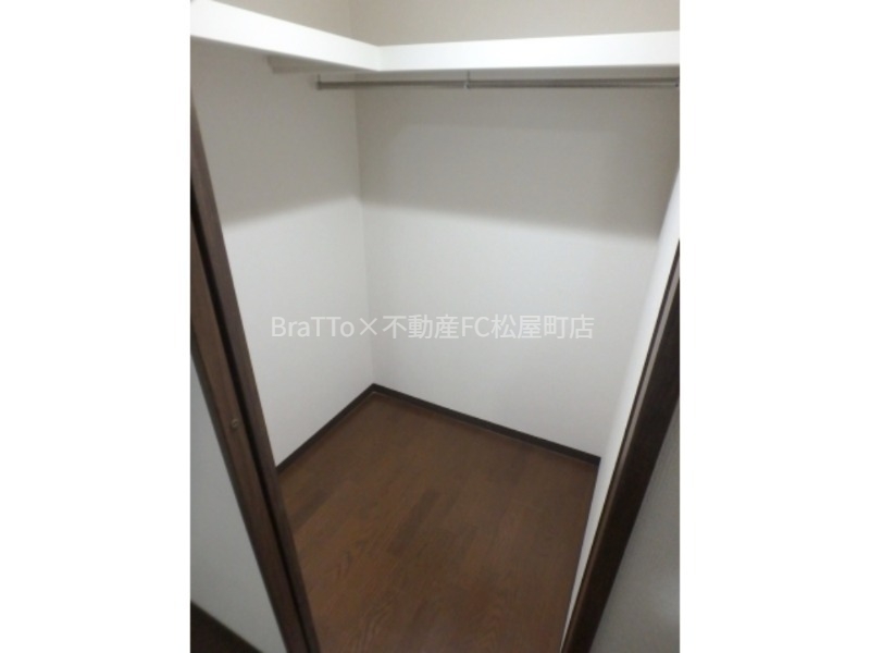 収納　収納（ウォークインクローゼット）