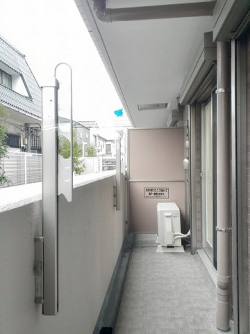 バルコニー　陽当たり良好なバルコニーです