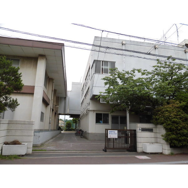 中学校　市川市立妙典中学校（中学校）まで190m