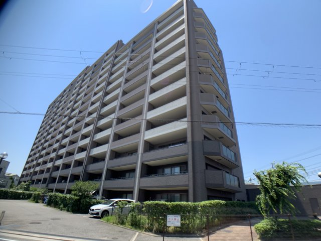 建物外観　オートロック付きで外部からの出入りがなく安心です