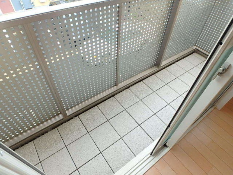 バルコニー　図面と現状に相違がある場合には現状を優先