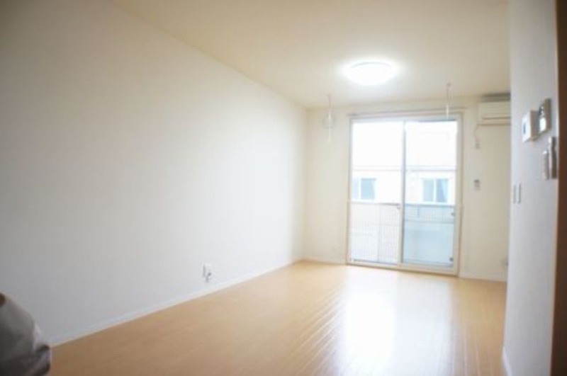 居室・リビング　図面と現状に相違がある場合には現状を優先