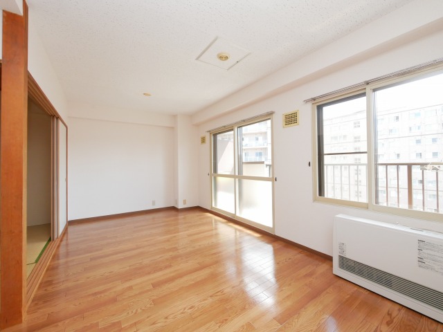 居室・リビング　※別号室参考画像