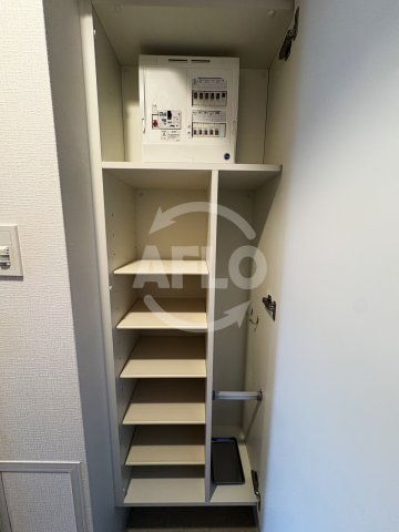 収納　エスリード大阪城EAST　シューズボックス