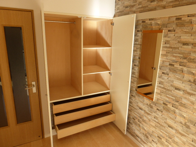 収納　大容量クローゼット　収納棚付