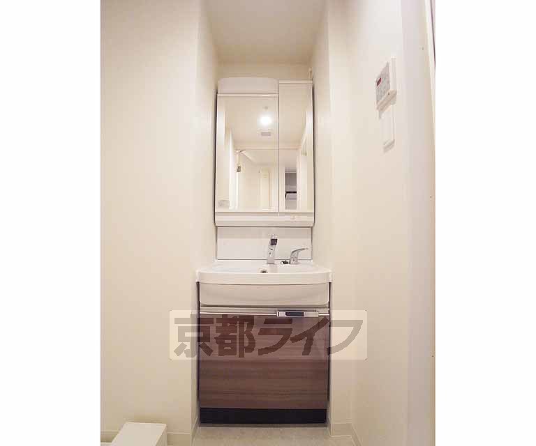 洗面設備　シャンプードレッサーです。