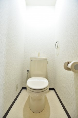 トイレ　同施工会社、別物件のお写真です。ご参考までにご覧ください。