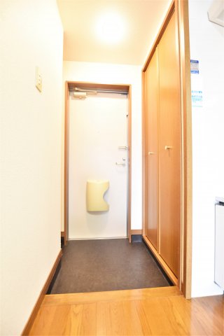 玄関　同施工会社、別物件のお写真です。ご参考までにご覧ください。