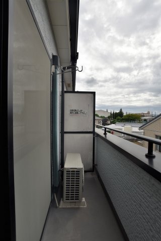 バルコニー　同施工会社、別物件のお写真です。ご参考までにご覧ください。