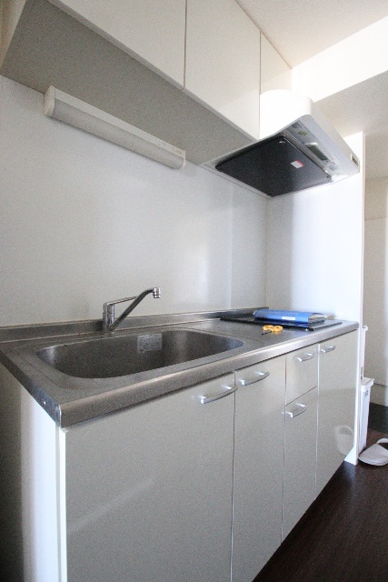 キッチン　※別号室の参考写真です。