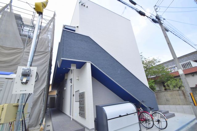 建物外観　存在感ある外観です。