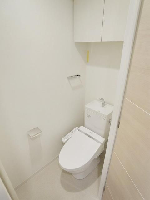 トイレ　☆棚付きお手洗い☆