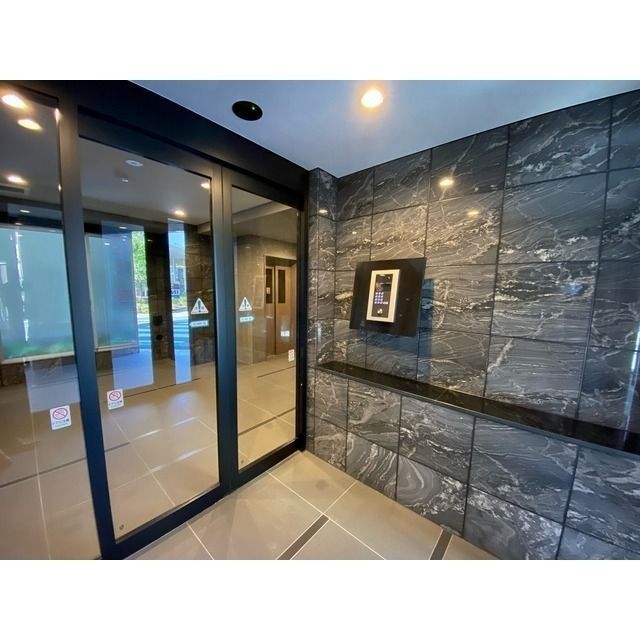 エントランス　毎日通るエントランス♪