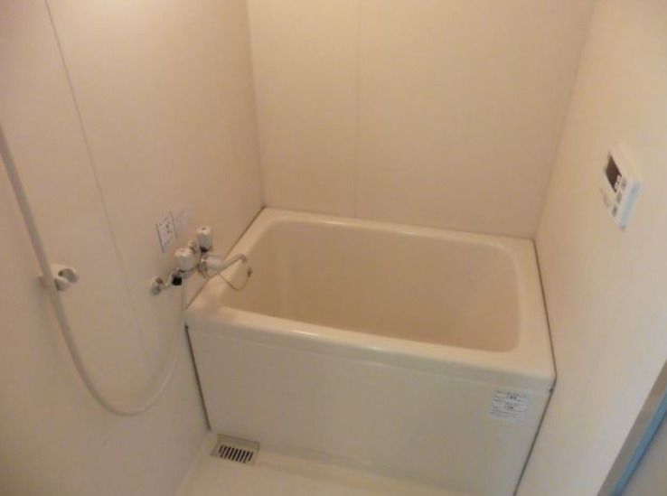 バス・シャワールーム　お風呂です