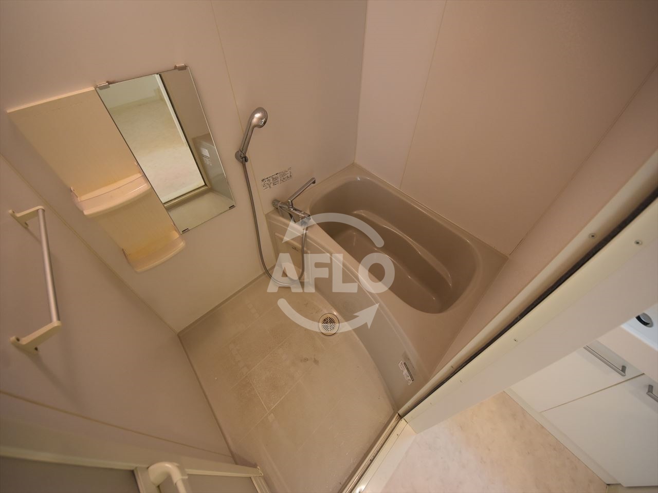 バス・シャワールーム　レジディア谷町　浴室