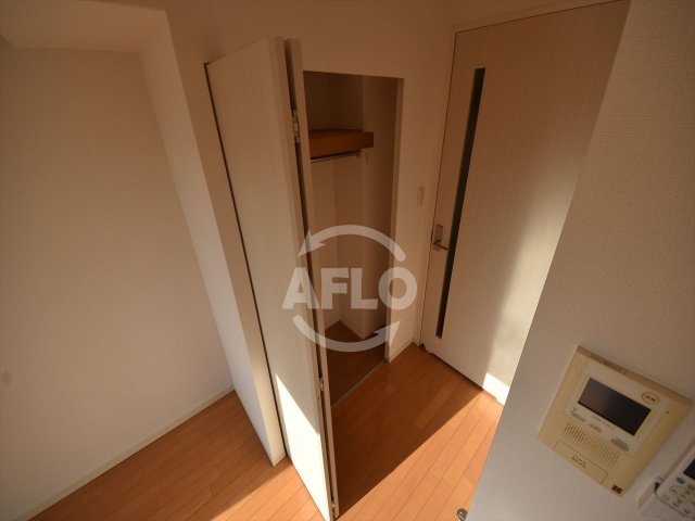 収納　レジディア谷町　クローゼット