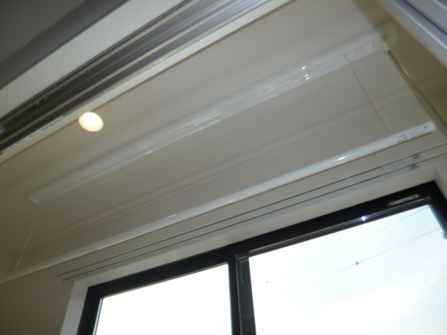 その他設備　室内物干し