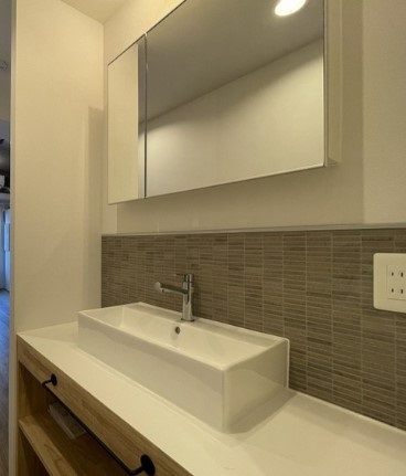 洗面設備　洗面台です。