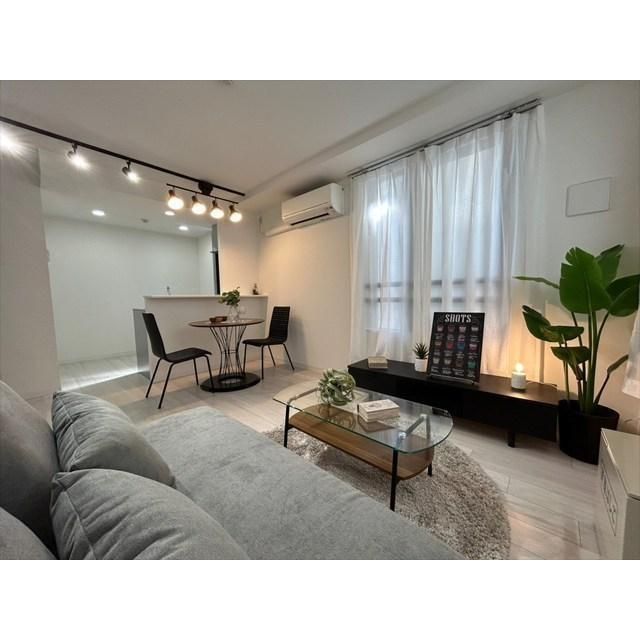 居室・リビング　☆快適なくつろぎ空間☆ ※装飾品は付きません