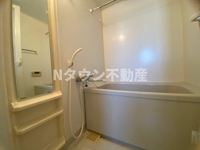 バス・シャワールーム　きれいなお風呂です