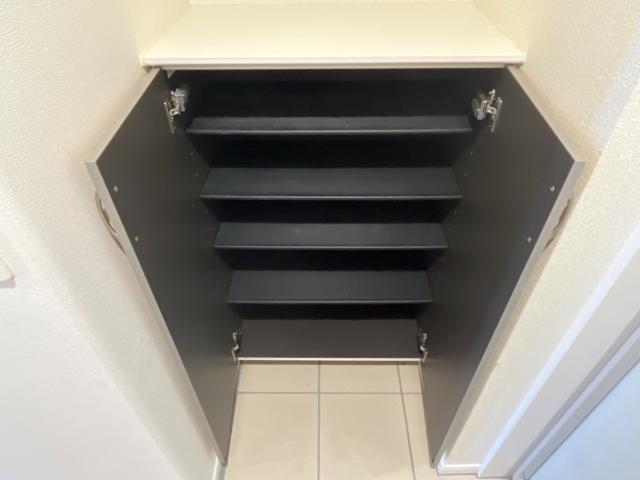 エントランス　下駄箱