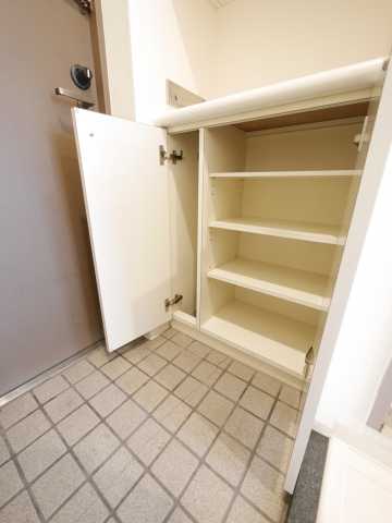 玄関　東急ドエルアルス早稲田　406