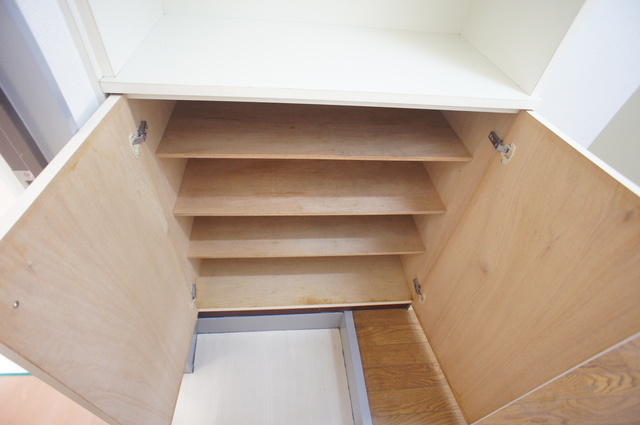 収納　シューズBOX