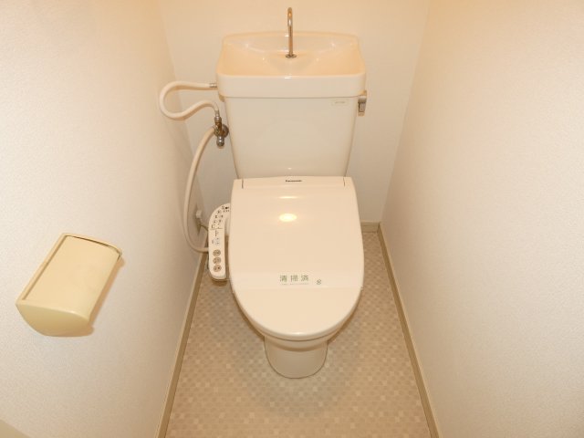 トイレ　同仕様・参考写真となります。