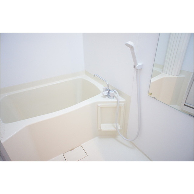 バス・シャワールーム　※同タイプ別部屋の写真になります