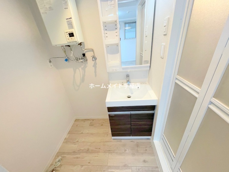 洗面設備　シャンプードレッサーで便利です♪