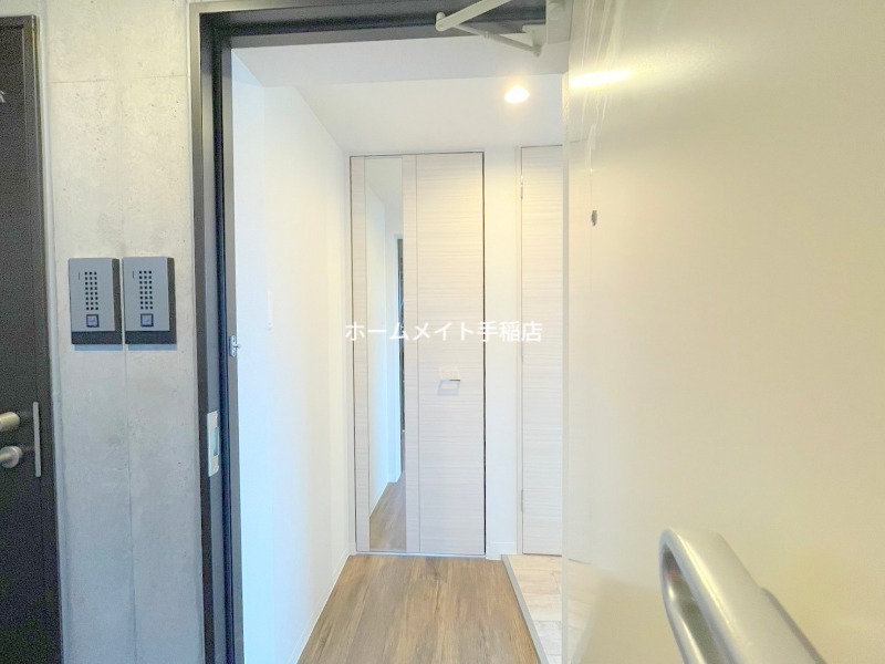 玄関　玄関スペース、シューズボックス付きです♪