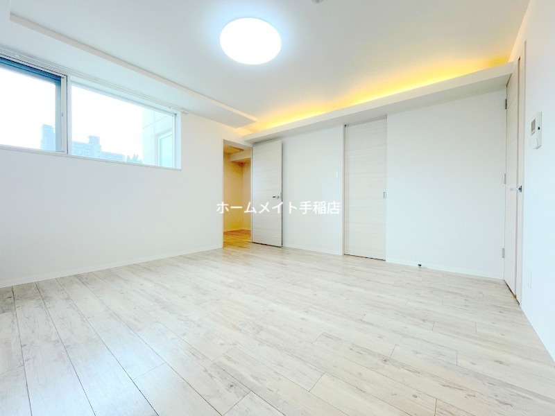 居室・リビング　明るく広々リビングスペース♪