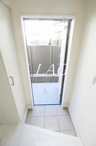 玄関　玄関です。