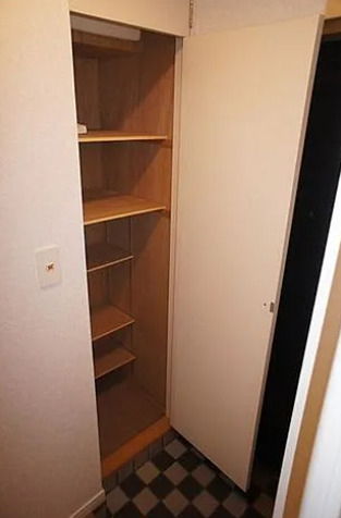 玄関　※別部屋の参考写真となります※現況優先※